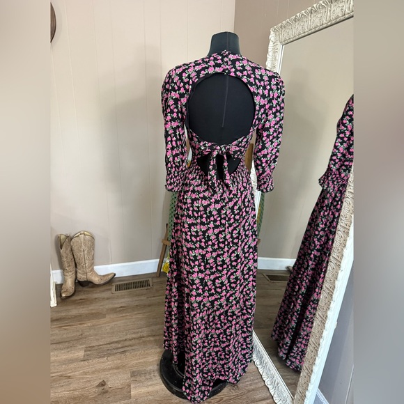 WAYF • Cambridge Backless Smocked Waist Floral Maxi Dress - Picture 10 of 14
